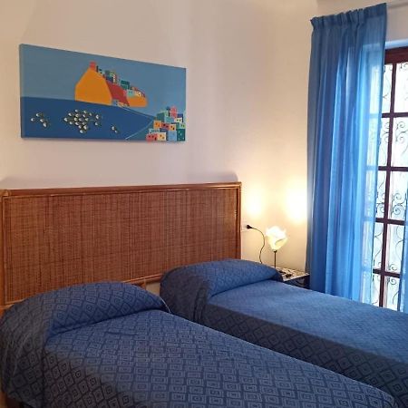 Villa Moma Giardino, Tennis E Piscina Panoramica ايسكيا المظهر الخارجي الصورة