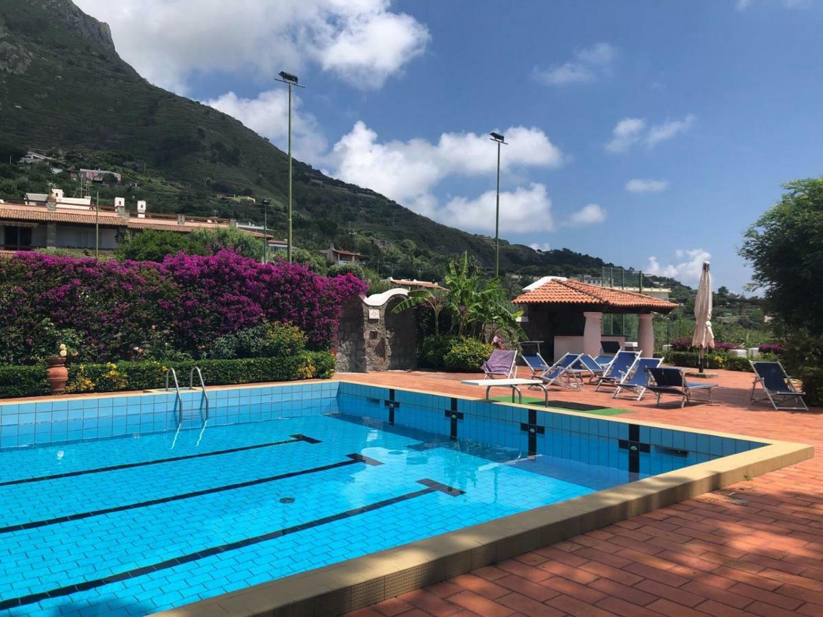 Villa Moma Giardino, Tennis E Piscina Panoramica ايسكيا المظهر الخارجي الصورة